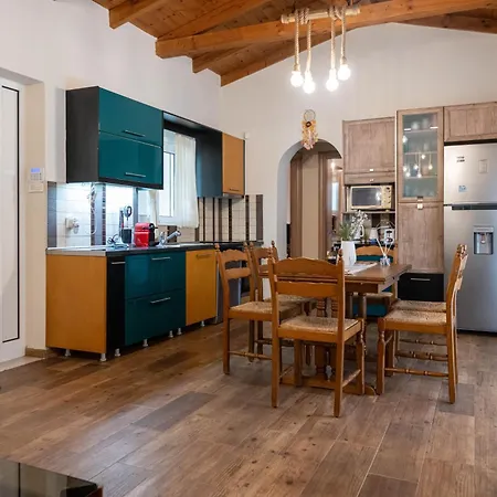 Holiday home Olive Grove Getaway Oikhalia (Messinia)