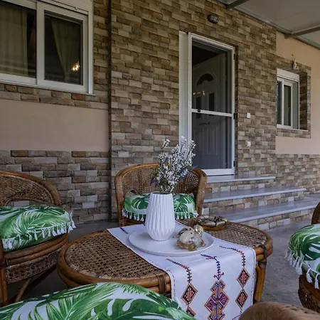 Olive Grove Getaway Holiday home